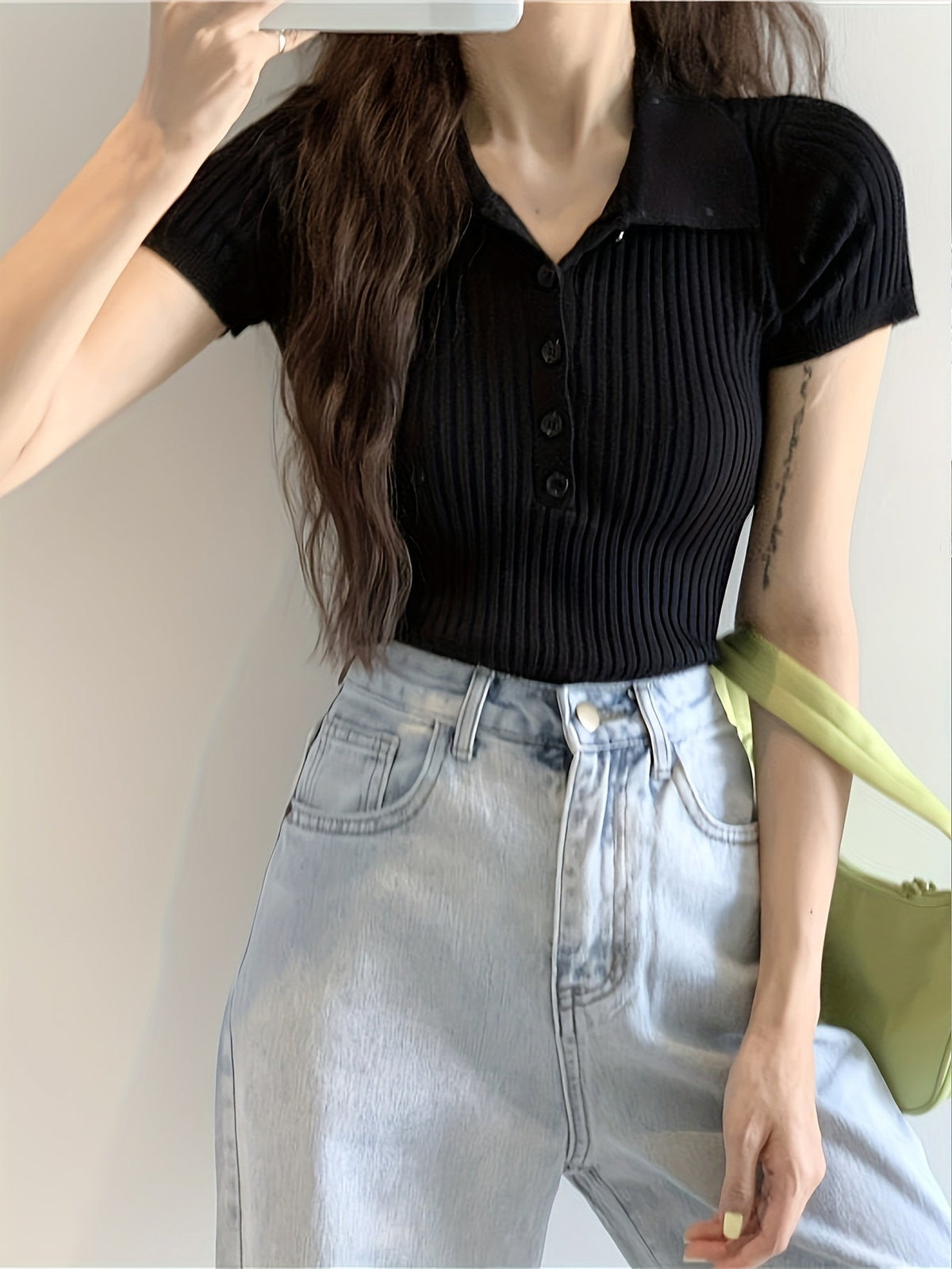 Tahlia Sheppard | Ribbed Knit V-Neck Top For Women